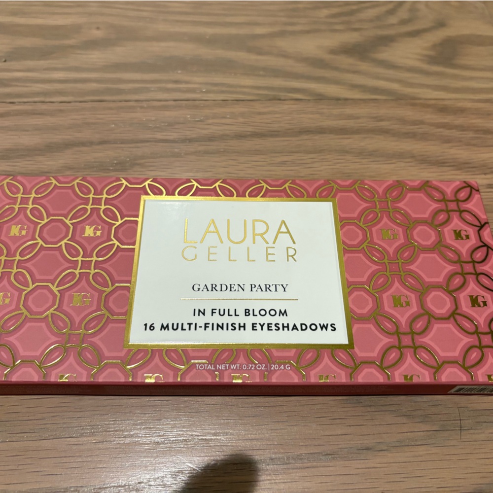 New Laura Geller Garden Party eye shadow palette - Picture 3 of 5